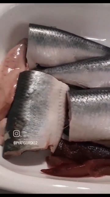 Солим селёдку#солимрыбу#солимселедку#вкусноиполезно#лучшийрецепт#готовимдома#хозяйкамназаметку