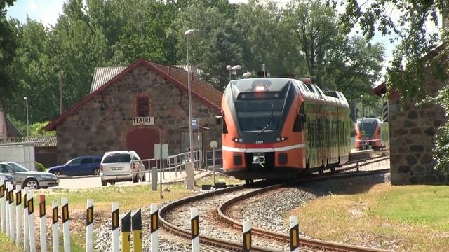 Штадлерский дизель-поезд 2320 на ст. Вильянди / Stadler DMU 2320 At Viljandi Station