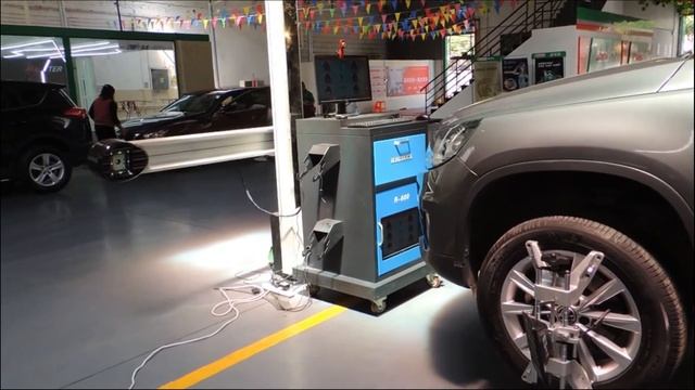Road Buck Wheel Alignment Video for Two Post Lift смотреть онлайн
