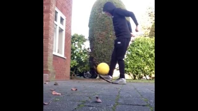 FINALLY THE MAMBA BALL CHALLENGE!! | Kids Soccer Skills! смотреть онлайн