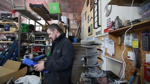 Installing lowering springs in an AMG GLA 45 MacDonald Auto style!!! смотреть онлайн
