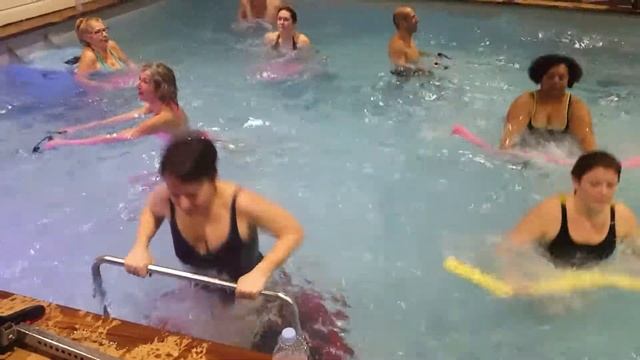 Découvrez l'AQUA'TRAINING ? chez C'TONIQUE POITIERS SUD смотреть онлайн