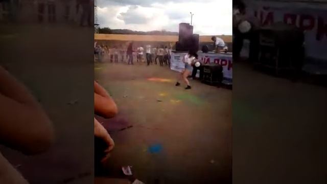 фестиваль красок смотреть онлайн