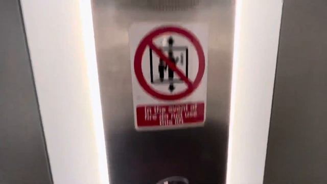 2007 Otis Gen2 Lift @ Tkmaxx, Leicester смотреть онлайн