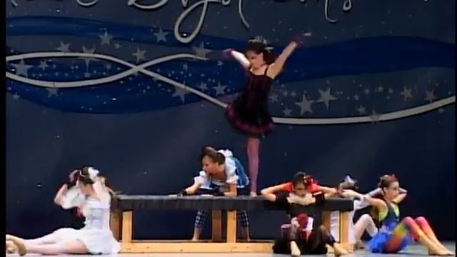 Erica Loper, Age 11 in Alice group contemporary piece at Star Systems Lakeland смотреть онлайн