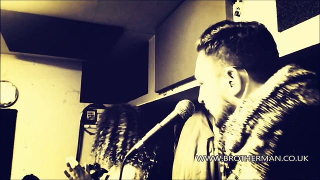 Vocal Coach Sings A Song! Throwback! Marc Broussard 'Come In From The Cold' Live Session Cover! смотреть онлайн