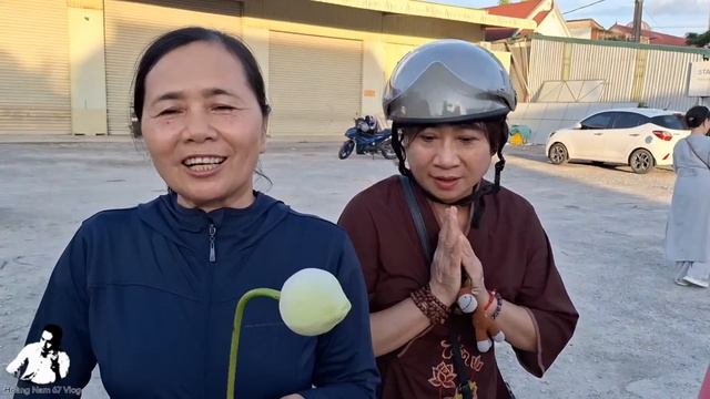 Thầy Minh Tuệ Bỏ Chạy Khi Phật Tử Làm Điều Này смотреть онлайн