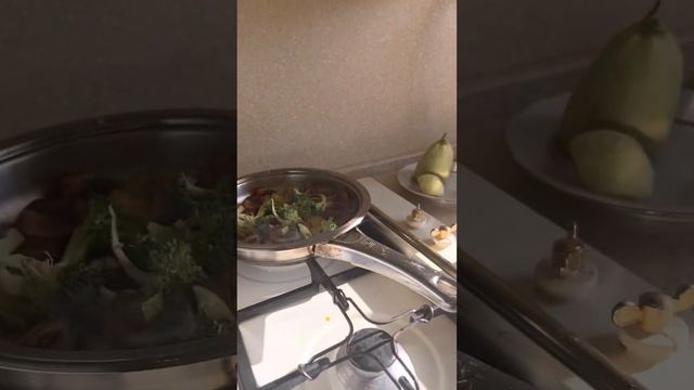 Овощи жареные на курдюке🍅🥦🧄🥕🥗 овощи как на гриле😋вкуснятина смотреть онлайн
