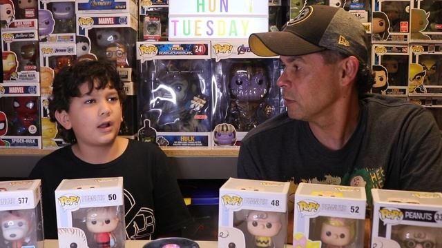 OUR PEANUTS FUNKO POP COLLECTION! смотреть онлайн