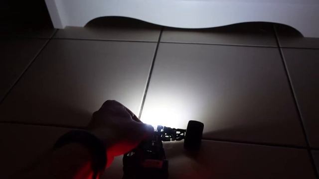 Flood Lights VS Spot Lights, Losi Mini B Vs Stock SCX24 Spot Lights
