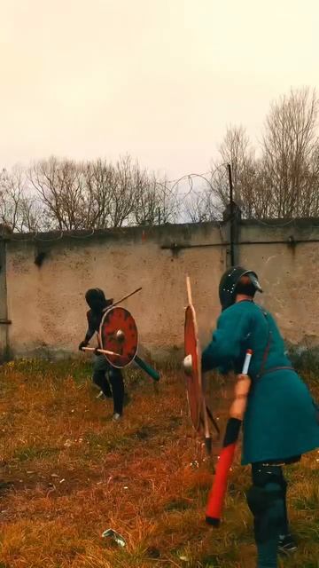 #историческаяреконструкция # #medievalhistory #fencing #medievalhistory #меч #фехтование #бугурт смотреть онлайн