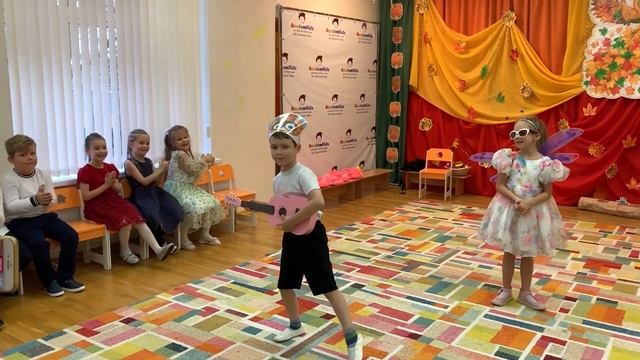 Осенний бал в филиале ЖК "Николин Парк" смотреть онлайн