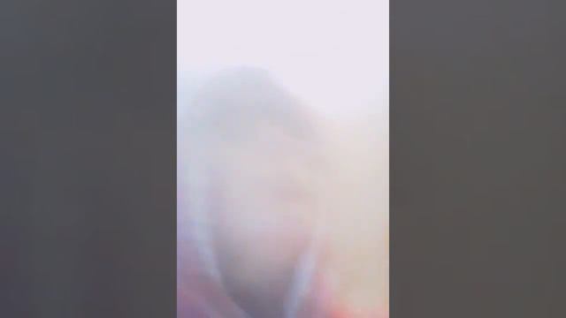 этом видео рассказывает про ктоя и про лену и про комнату.