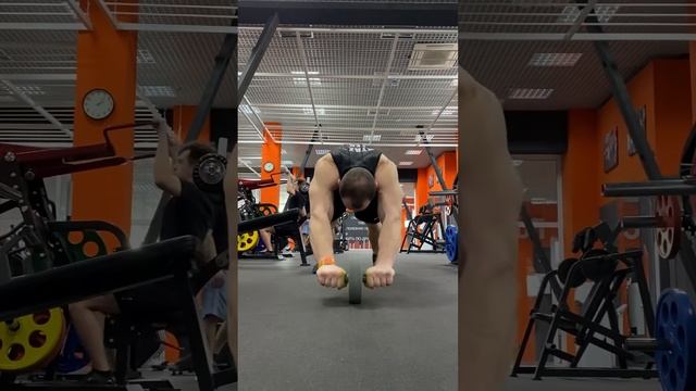 Тренировка дня 💪🔥🐻. 23.03.22. Жим 140 кг. Брусья 80 кг. Выходы силой на кольцах. Отжимания. смотреть онлайн