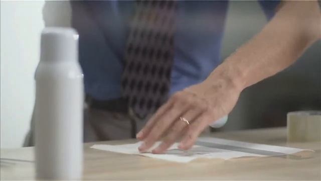 SA8 Легко удаляем клейкую ленту