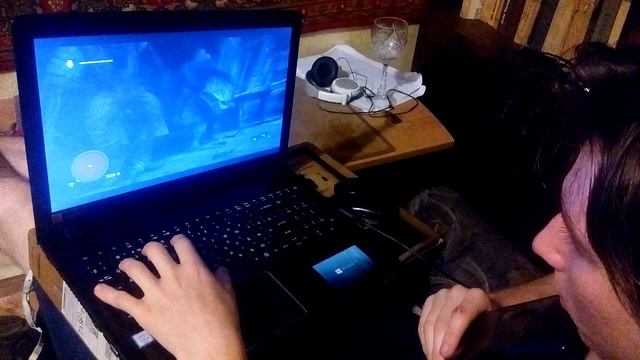 Саня играет в Ассасин смотреть онлайн