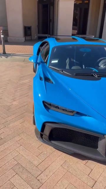 Bugatti Chiron Pur Sport смотреть онлайн