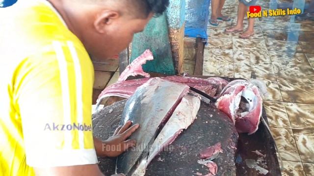 World's Sharpest Knife Cut Fast Big Yellow fin Tuna Very Satisfying смотреть онлайн