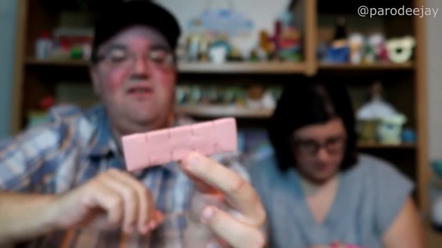 MunchPak Mini Snack Box - September 2023 Unboxing & Taste Test - Pretty Purple Pillows - ParoDeeJay
