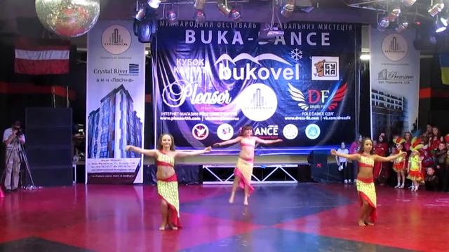Buka-Danse табла тріо Віка Яна Віка смотреть онлайн