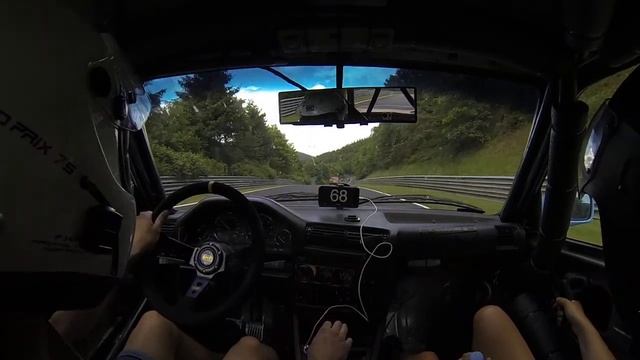 BMW E30 Nordschleife follwing my old car again 05.06.2017 смотреть онлайн