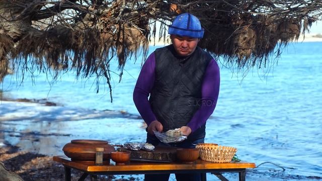 The Recipe For A Very Hearty Dinner With Bone Marrow || Mushrooms With Quail Eggs On Coals