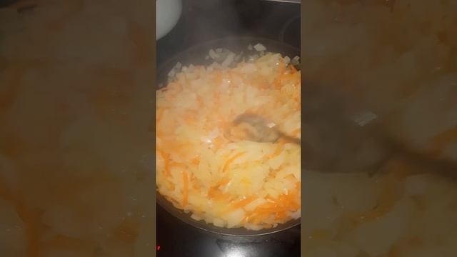 Жареный лук. смотреть онлайн