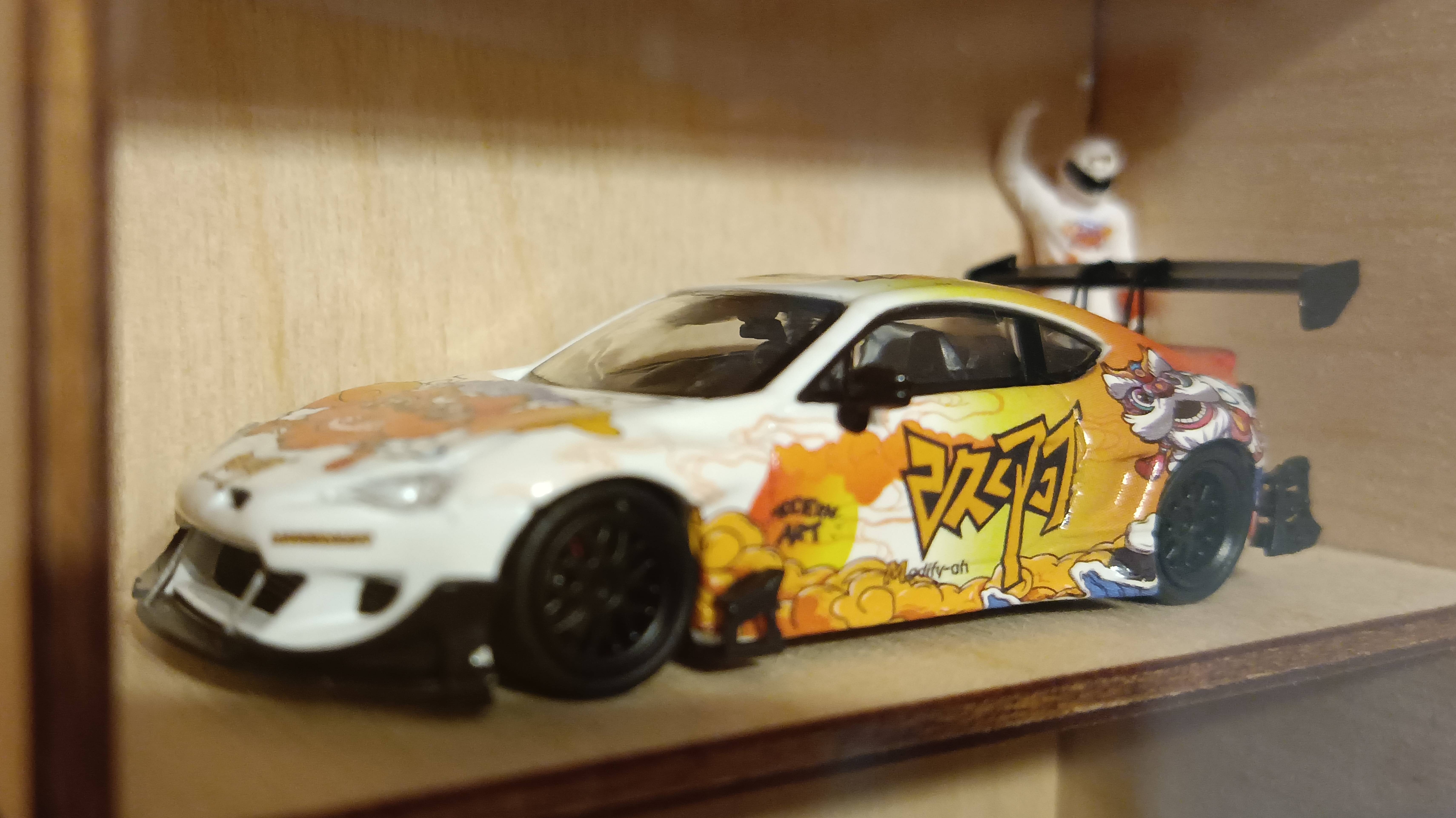 Modernart 1:64 Toyota 86 Lion смотреть онлайн