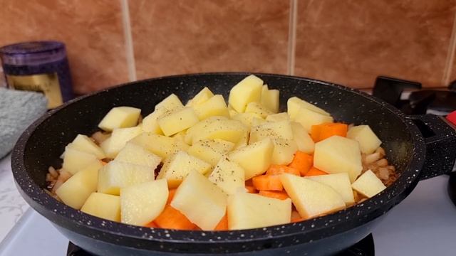 Köstliches Hähnchenbrust Abendessen In Einer Pfanne  Unglaublich Lecker Und Einfach
