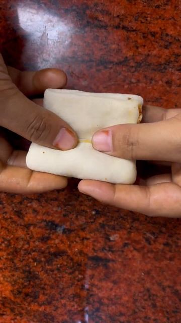 New Style Paratha 😋#youtubeshorts #shortsfeed #shortsvideo #okpoojarasoi