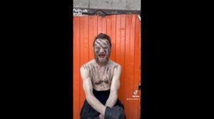 ХЕНА АБАКАНСКИЙ ЗАНИМАЕТСЯ СПОРТОМ И ЛИЖЕТ ВАРЕННИКИ