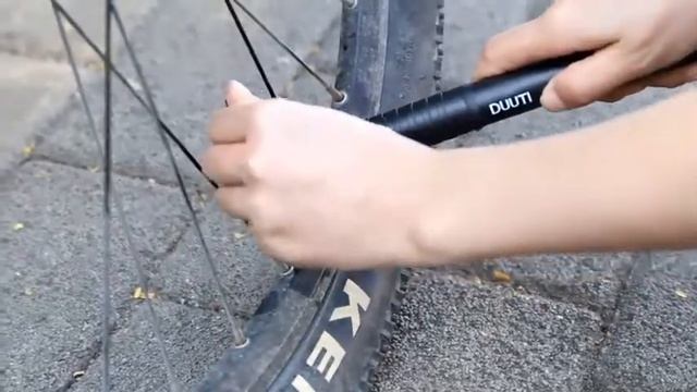 Cesdeals || Bike Pump (Mini) + Glueless Tire Patch Kit смотреть онлайн