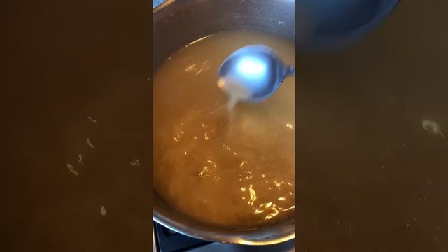Вкусный рецепт горохового супа с копченостями
