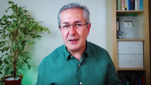 Invest Now Or Wait For A Stock Market Crash? смотреть онлайн