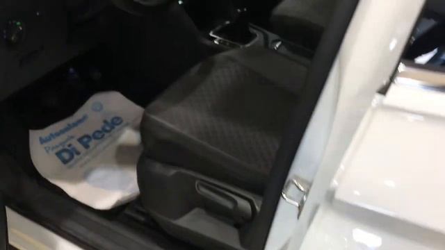 VOLKSWAGEN TIGUAN 1.6 TDI USATO AZIENDALE - TEST DRIVE TIGUAN - AUTOSALONE DI PEDE