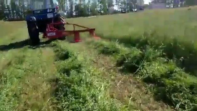 СЕНОКОС ПРОДОЛЖАЕТСЯ. ПЕРВЫЙ РАЗ НА МТЗ-82 КОСИТ ПОЛЬСКОЙ РОТОРНОЙ КОСИЛКОЙ ВИРАКС 1,65. ВТОРОЙ УКО смотреть онлайн