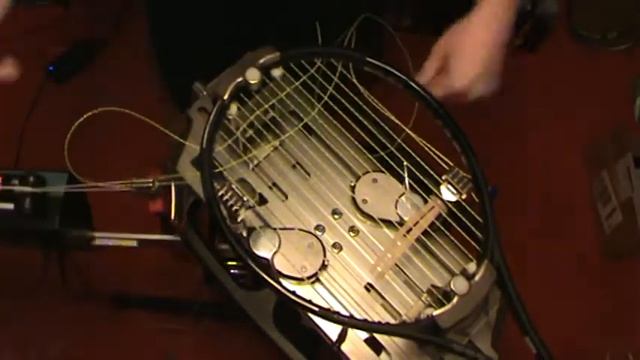 Part 2 How to string a Wilson Pro Staff 97LS (18x16) tennis racquet using a natural 1 pc. string jo смотреть онлайн