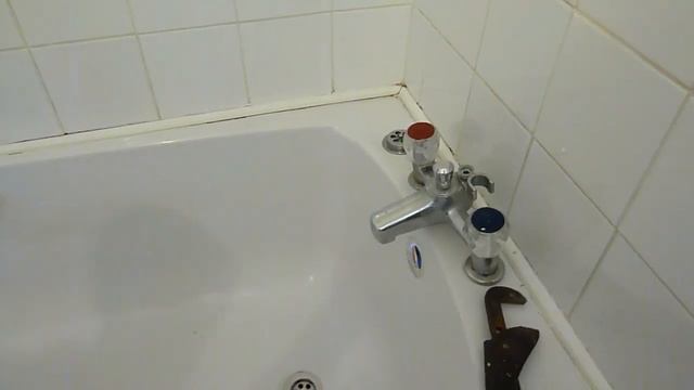 How to renew bath taps to shower mixer taps. Giving you a free shower. смотреть онлайн
