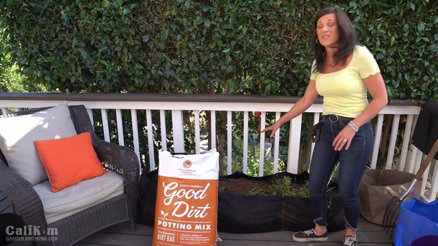 How to Grow LOTS of Veggies in Containers - 4 Tips for Success / Container Garden Series #1 смотреть онлайн