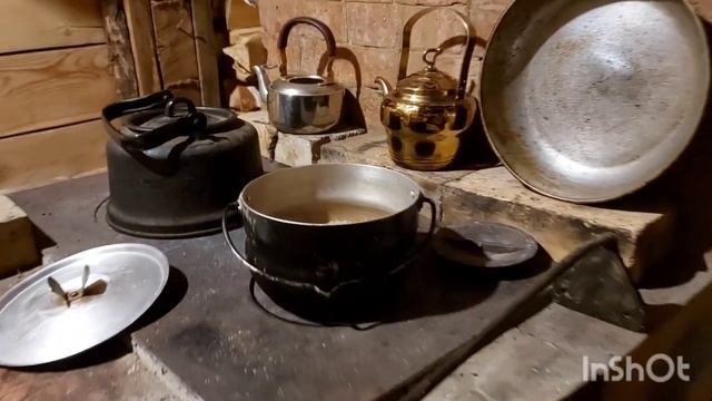 С милым рай и в Катанде. Наш деревенский дом в глуши смотреть онлайн