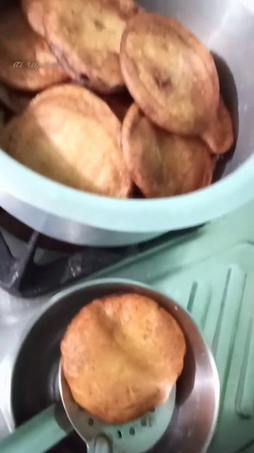 কলা দিয়ে এই রেসিপি বাও 👌 #malpoa #banana #recipe @iti_rup_kotha