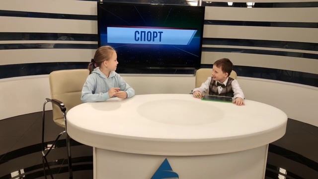 Мариэль берёт интервью у Лучезара смотреть онлайн