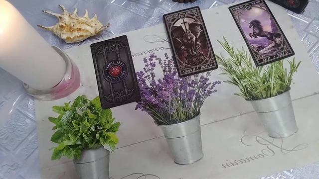 #тарорасклад СКУЧАЕТ ЛИ ОН ПО ВАМ? смотреть онлайн