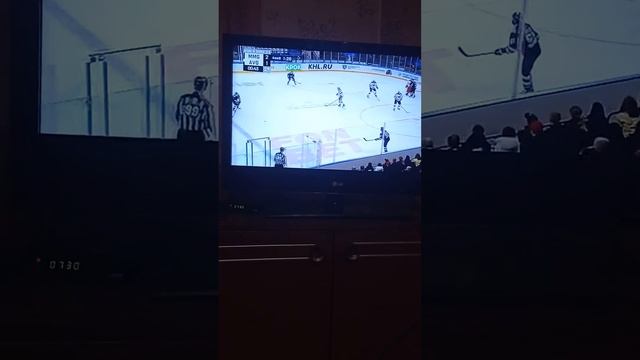 Хоккей кхл плей офф/Металлург магнитогорск Авангард 2игра Концовка 2Периода!!! смотреть онлайн