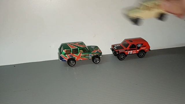 Diecast Hot Wheels - Range Rover Classic 2 door & 4 door смотреть онлайн
