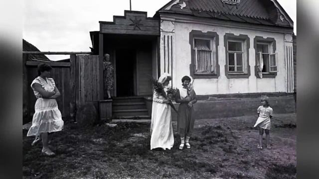 Эту песню пели ещё сто лет назад ( Избушка) смотреть онлайн