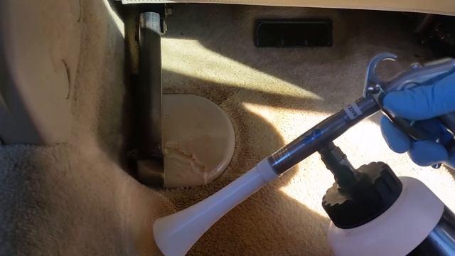 Showing the Tornador on nasty Coffee stain смотреть онлайн