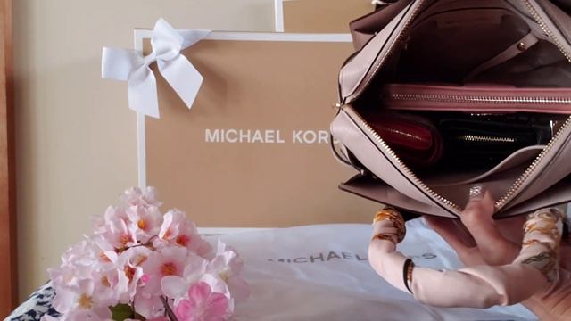 Michael kors mercer small belted satchel(what fit's&try on) マイケルコースマーサースモールベルトサッチェル смотреть онлайн
