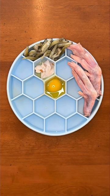 Rylie’s RAW dinner 🦆🫀 #shorts смотреть онлайн
