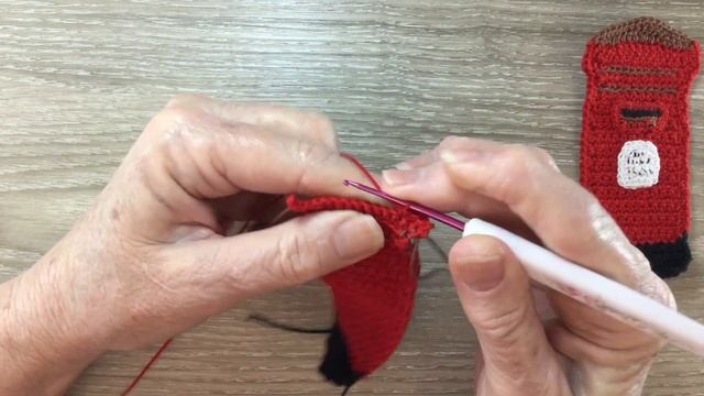 Crochet Letterbox Tutorial - Crochet Applique Tutorial смотреть онлайн